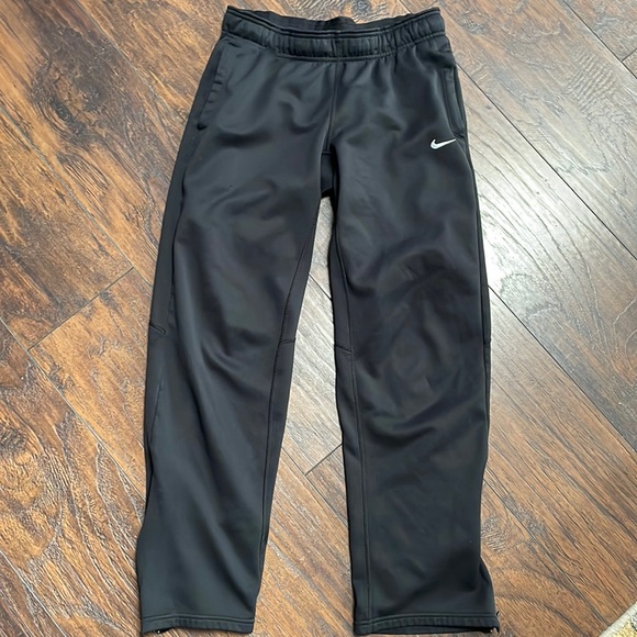 Nike Pants & Jumpsuits Womens Nike Thermafit Sweatpants Poshmark